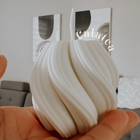 Calatea Candle
